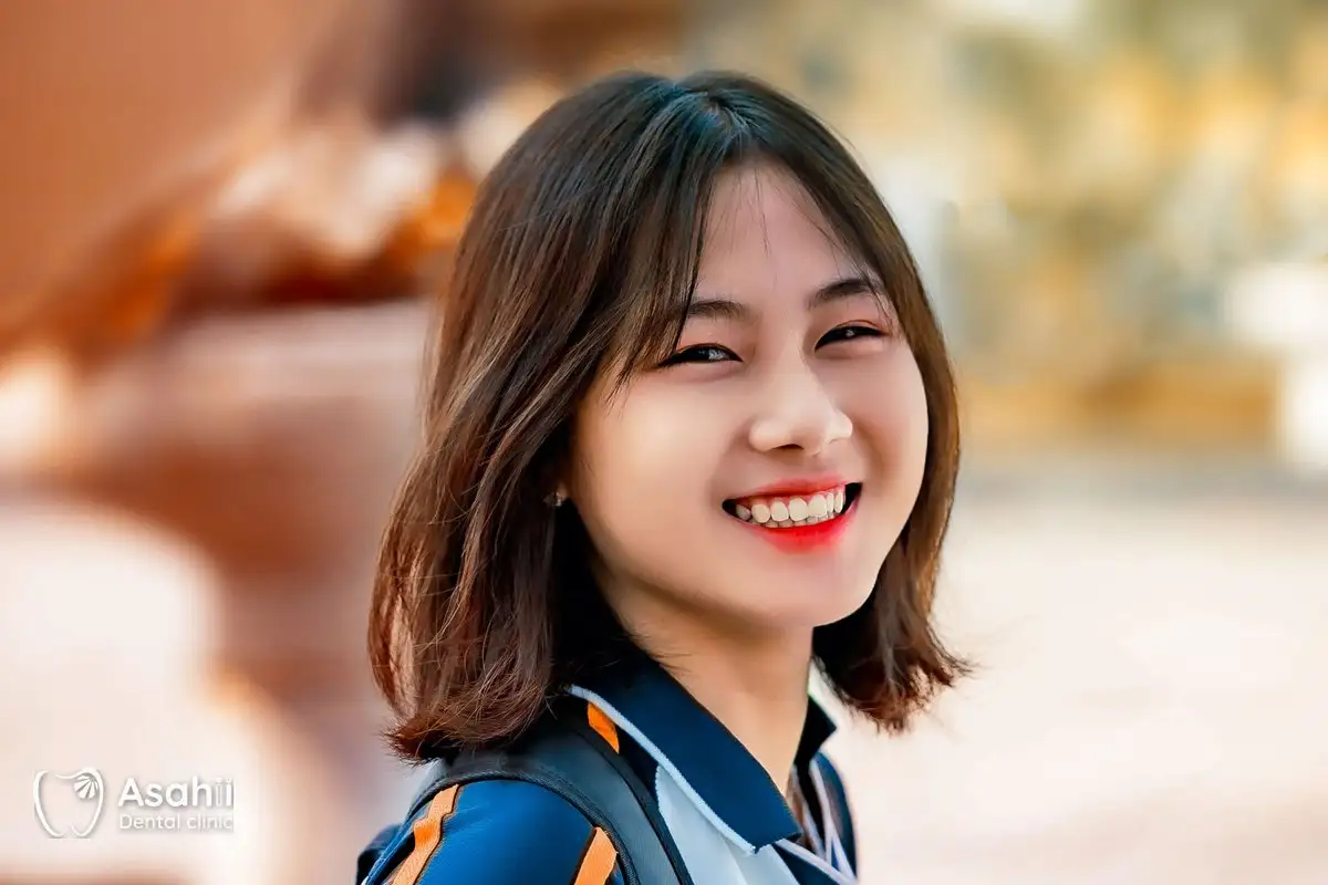Tuổi teen hợp tác tốt hơn khi được tự quản lý việc niềng và được khen đúng lúc