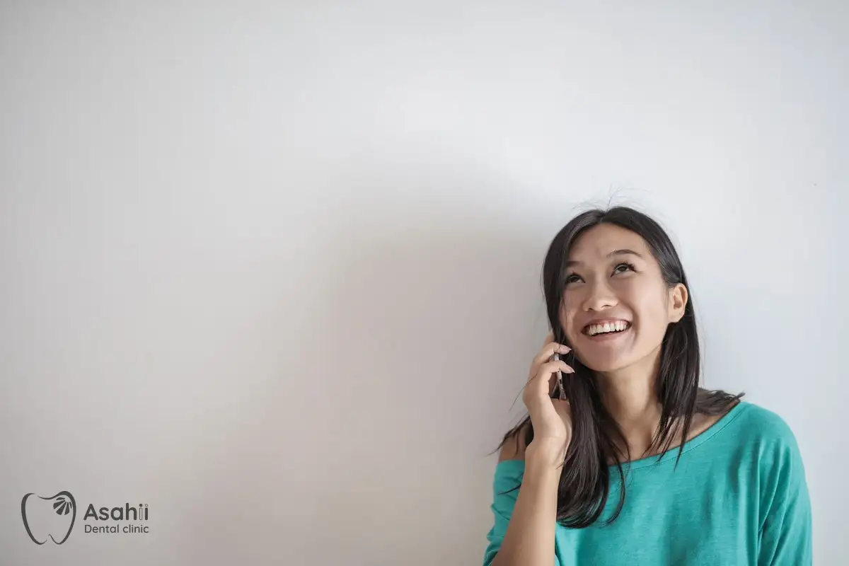Gọi điện đặt lịch cạo vôi định kỳ: phần lớn người lớn nên làm khoảng 6 tháng một lần